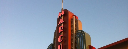 Marcus North Shore Cinema is one of Nancy : понравившиеся места.