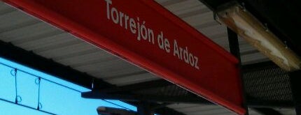 Cercanías Torrejón de Ardoz is one of สถานที่ที่ Yael ถูกใจ.