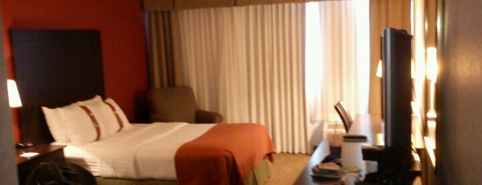 Holiday Inn Charlottesville-Monticello is one of Timothy 님이 좋아한 장소.