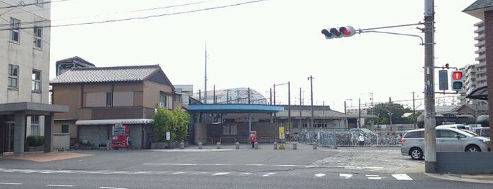 Tomida Station is one of 関西本線.