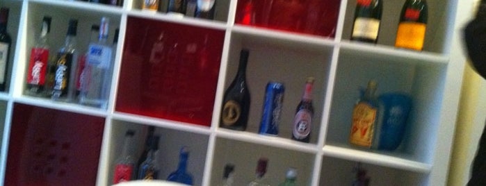 The PREMIUM Club is one of Cervezas.