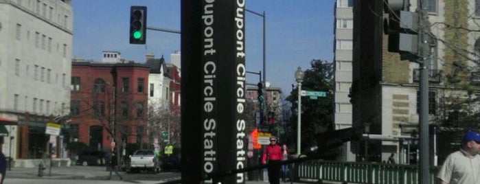 Dupont Circle Metro Station is one of Locais salvos de Trace.