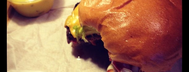 Tommi's Burger Joint is one of Where to go in London.