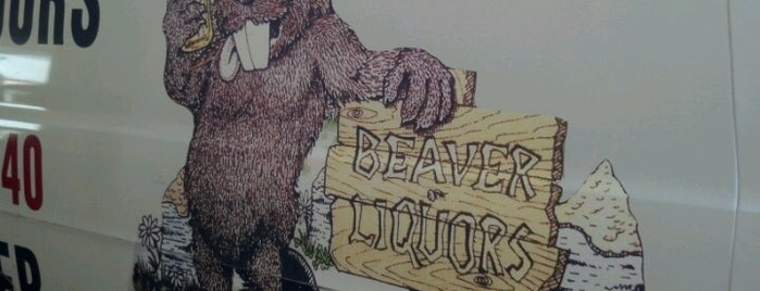 Beaver Liquors is one of Locais curtidos por Mimi.