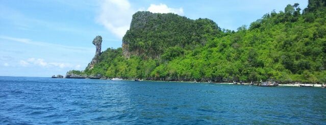 Chicken Island is one of Thai.