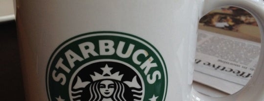 Starbucks is one of Eimearさんのお気に入りスポット.
