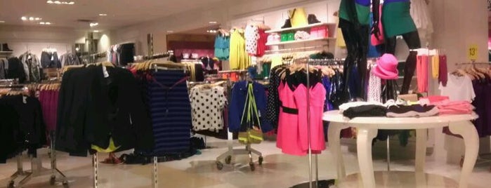 Forever 21 is one of Emily's Saved Places.