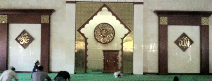 Masjid Junudurrahmah is one of Masjid @Bandung.