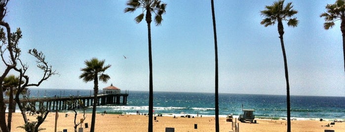 Manhattan Beach Pier is one of Places to Go.