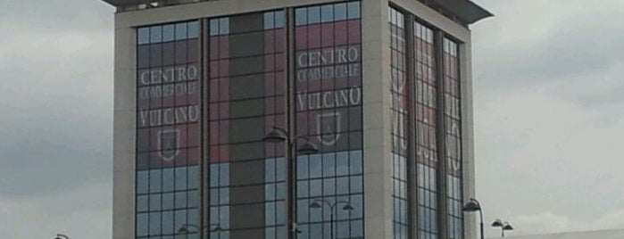 Centro Commerciale Vulcano is one of Lugares favoritos de Eugenia.