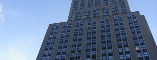 ตึกเอ็มไพร์สเตต is one of Delights served at eye level, NYC and Brooklyn.