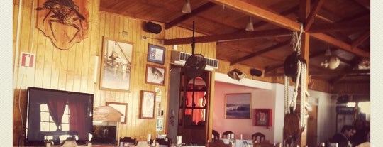 Neptuno Restaurant is one of Lugares favoritos de Marito.