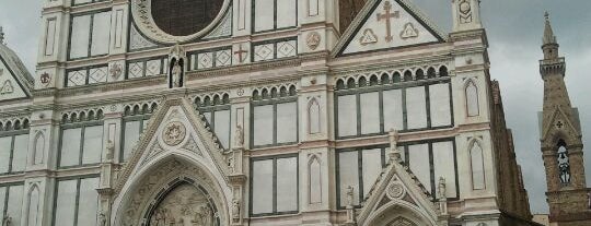Basilica di Santa Croce is one of 101 posti da vedere a Firenze prima di morire.