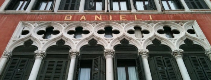 Hotel Danieli is one of Bons plans Venise.