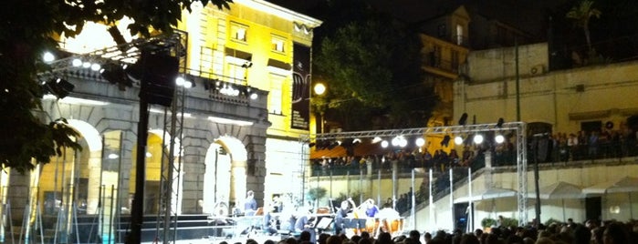 Teatro Nacional São Carlos is one of ATRAÇÕES da Grande Lisboa.