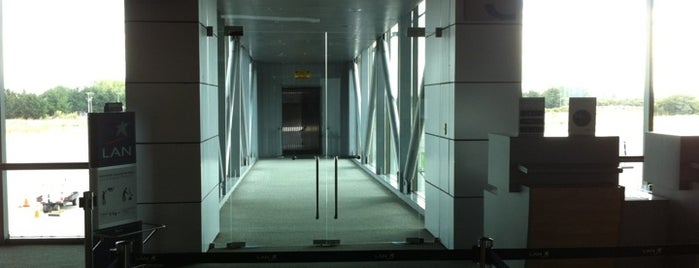 Puerta 3 is one of Aeropuertos de Chile.