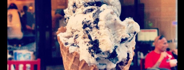 Annapolis Ice Cream Company is one of Posti che sono piaciuti a Mathew.