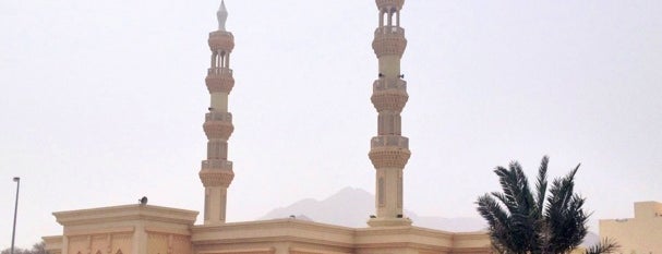 Al Bokhari Mosque مسجد البخاري is one of UAE Mosques مساجد الإمارات.