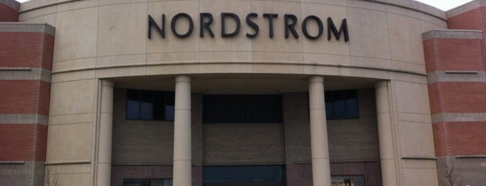 Nordstrom is one of Mary : понравившиеся места.
