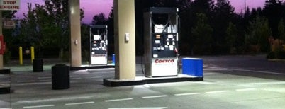 Costco Gasoline is one of Lugares favoritos de Jennifer.