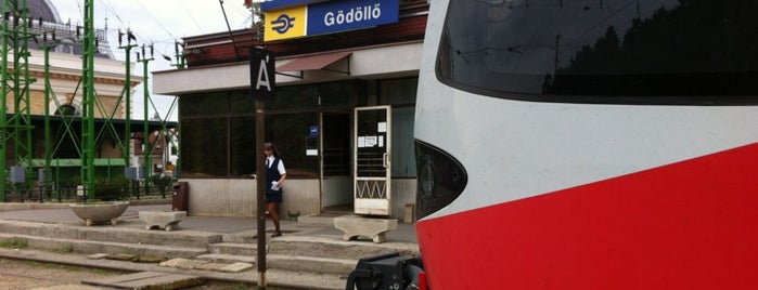 Gödöllő vasútállomás is one of Locais salvos de Mahmoud.