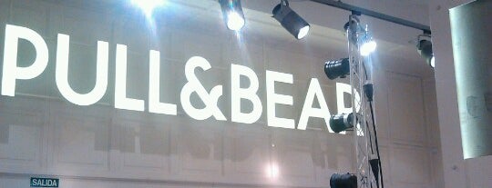 Pull&Bear is one of Madrid: Tiendas, Mercados y Centros Comerciales.