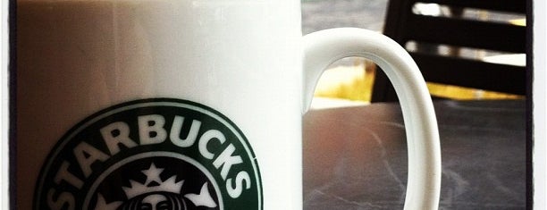 Starbucks is one of 福岡のスターバックス.