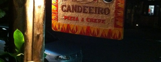 Candeeiro Pizza & Crepe is one of Akhnaton Iharaさんのお気に入りスポット.