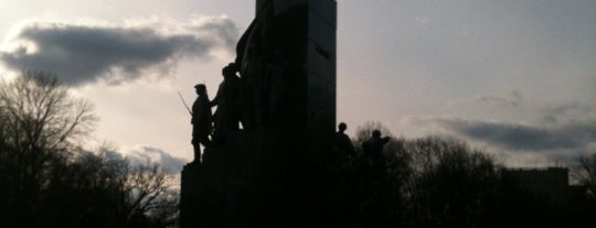 Пам'ятник Тарасу Шевченку / Monument to Taras Shevchenko is one of Пешеходная экскурсия по Харькову.