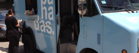 5411 Empanadas Truck is one of Posti che sono piaciuti a Kellen.