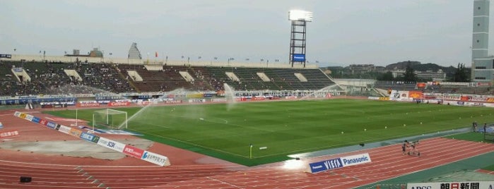 Expo '70 Commemorative Stadium is one of Jリーグスタジアム.