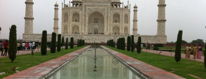 Taj Mahal is one of Great Spots Around the World.