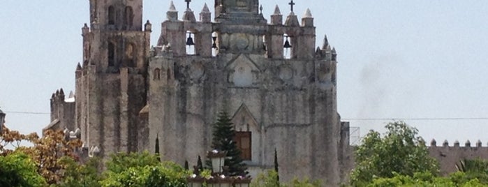 Ex-Convento de Atlatlahucan is one of Morelos.