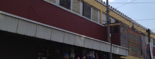 Mercado 20 De Abril is one of สถานที่ที่ Paty ถูกใจ.