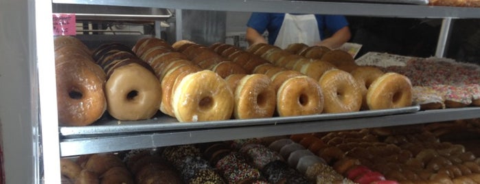 Doughnut Hut is one of Sweets.