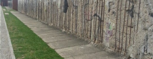 Sitio Conmemorativo del Muro de Berlín is one of Berlin / Germany.