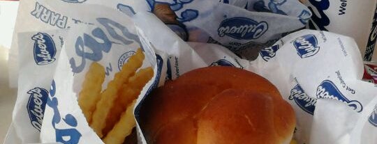 Culver's is one of Lugares favoritos de Andy.