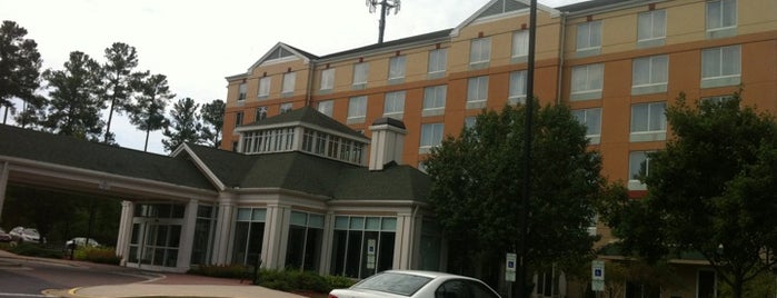 Hilton Garden Inn is one of Tempat yang Disukai Ryan.