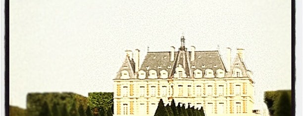 Château de Sceaux is one of ^^FR^^.