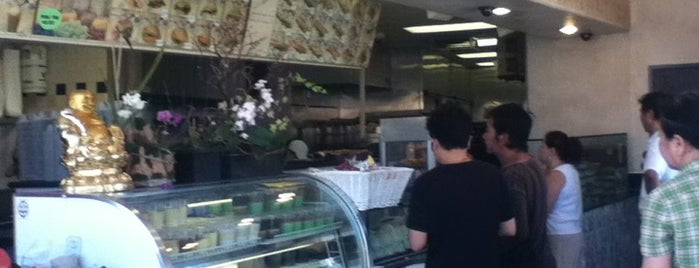 Saigon's Sandwich & Bakery is one of Francisco : понравившиеся места.