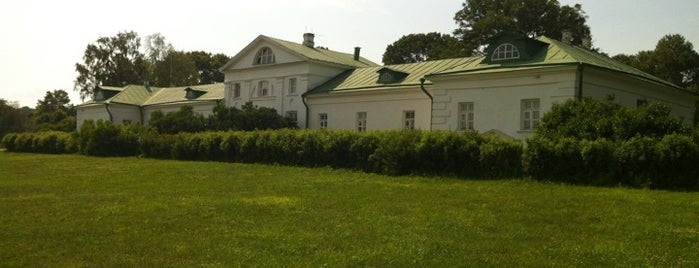 Музей-усадьба Л. Н. Толстого «Ясная Поляна» is one of Тула.