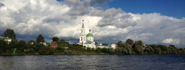 Tver is one of Города России.