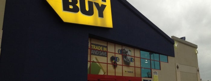 Best Buy is one of Lieux qui ont plu à Yessika.