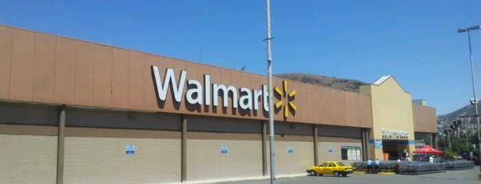 Walmart is one of Tempat yang Disukai Tanya.