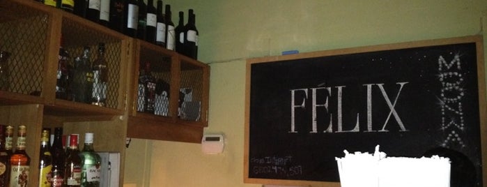 Félix is one of Algunos lugares....