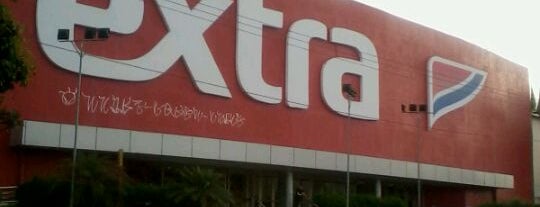 Extra Hiper is one of Tempat yang Disukai Adriane.