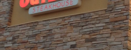 Outback Steakhouse is one of Lieux qui ont plu à Cara.