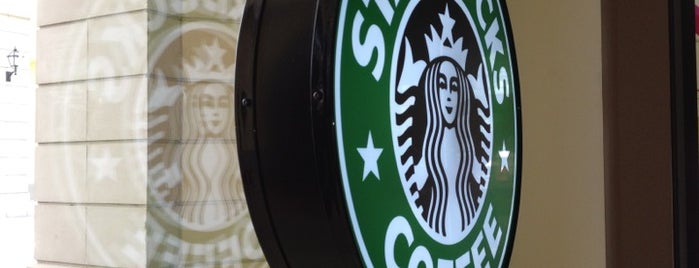 Starbucks is one of Locais curtidos por Lizzie.