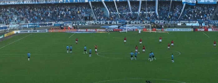 Estádio Olímpico Monumental is one of Cami : понравившиеся места.