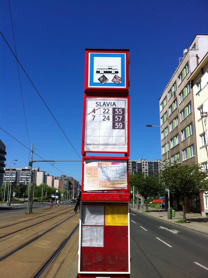 tram-station